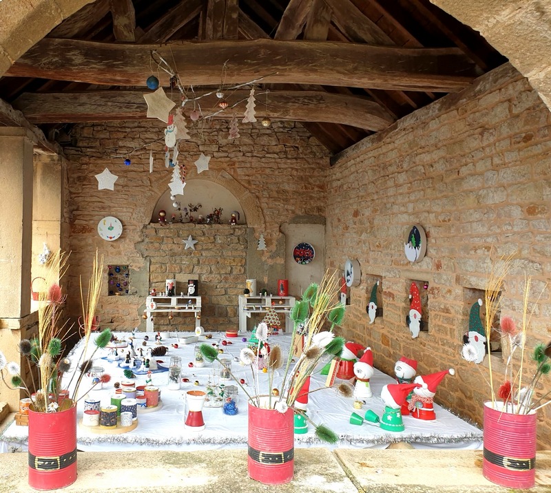Photo des décos du lavoir LA SALLE 71260